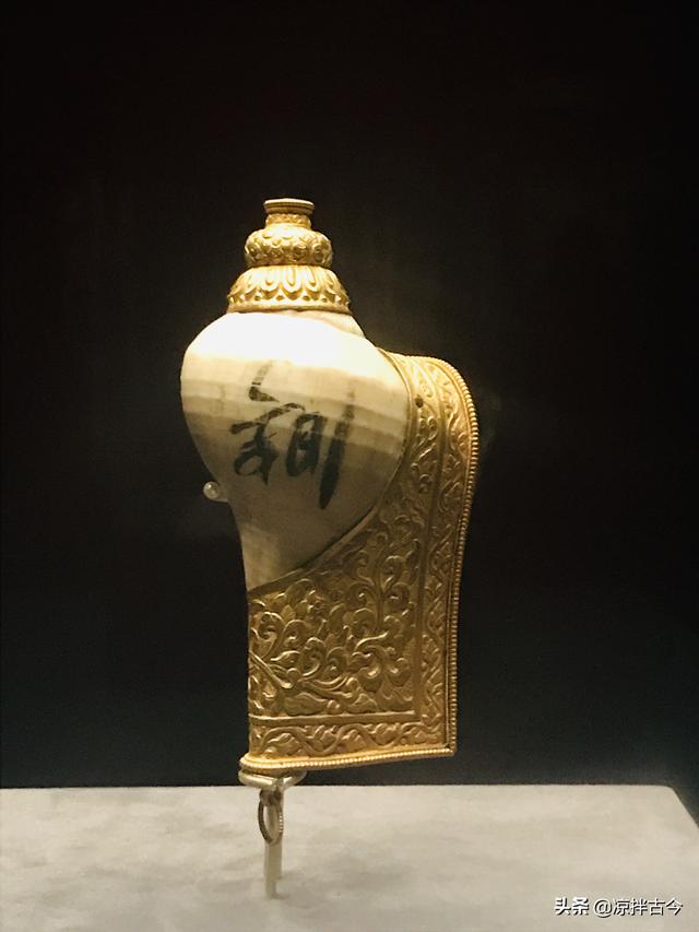 殊胜的头盖骨“嘎巴拉碗”，名贵的青金石佛钵，金字圆符存世唯一