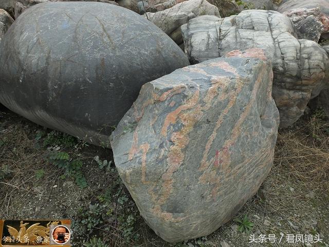 湖北宜昌：商家售卖三峡景观奇石！哪些石头花纹图案最美？